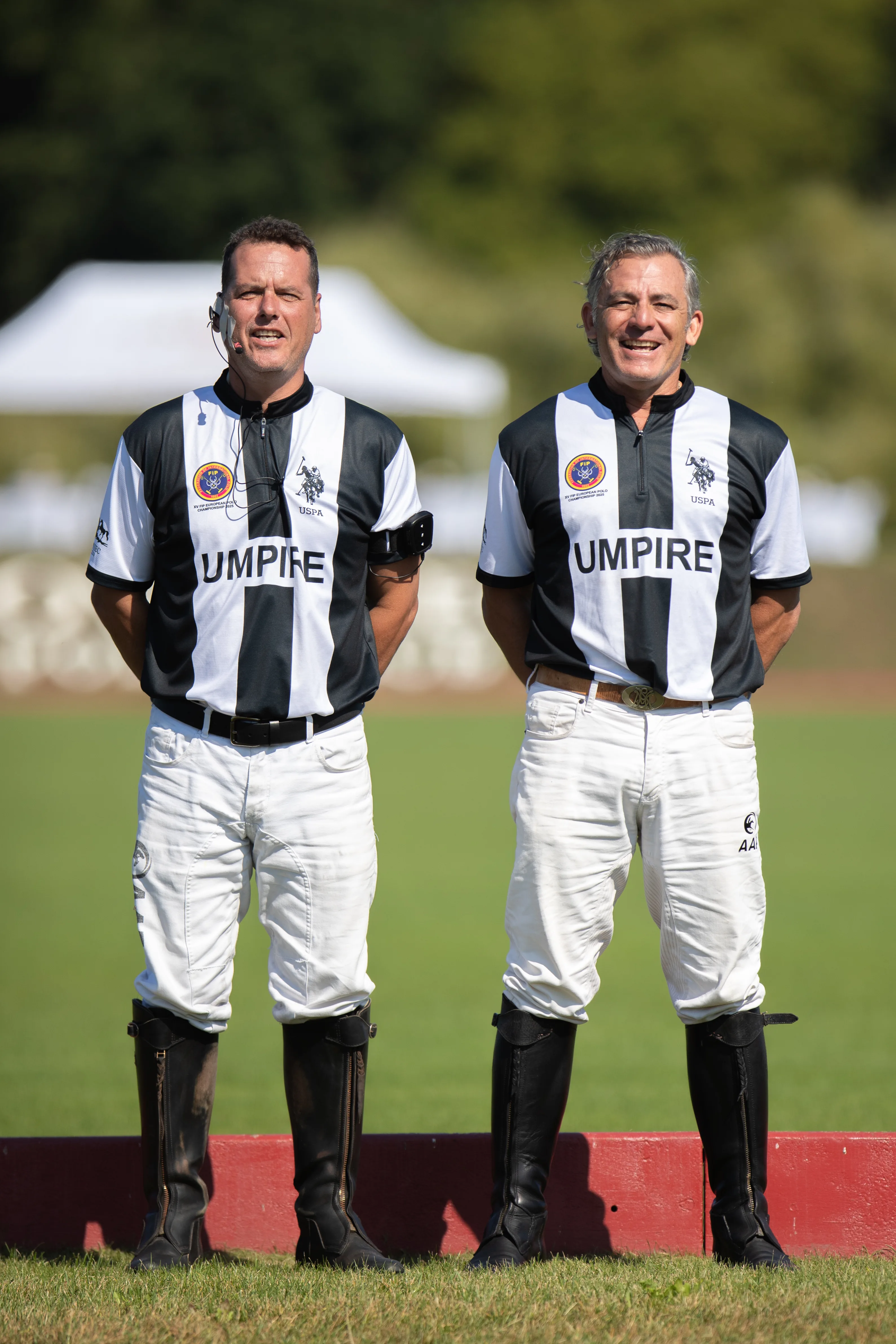 Zawodnik polo na koniu podczas rozgrywki turniejowej